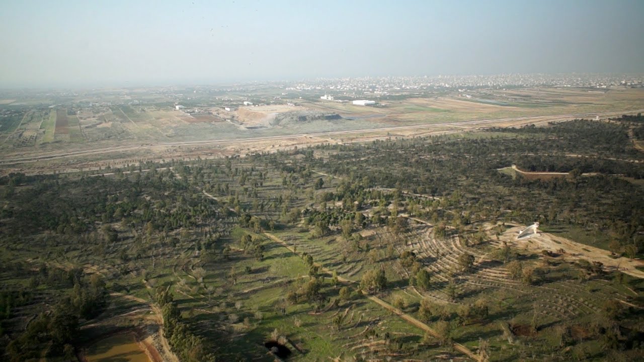 Kibbuz Be’eri Israel: Rehearsing the Spectacle of Spectres /בחזרה על ...